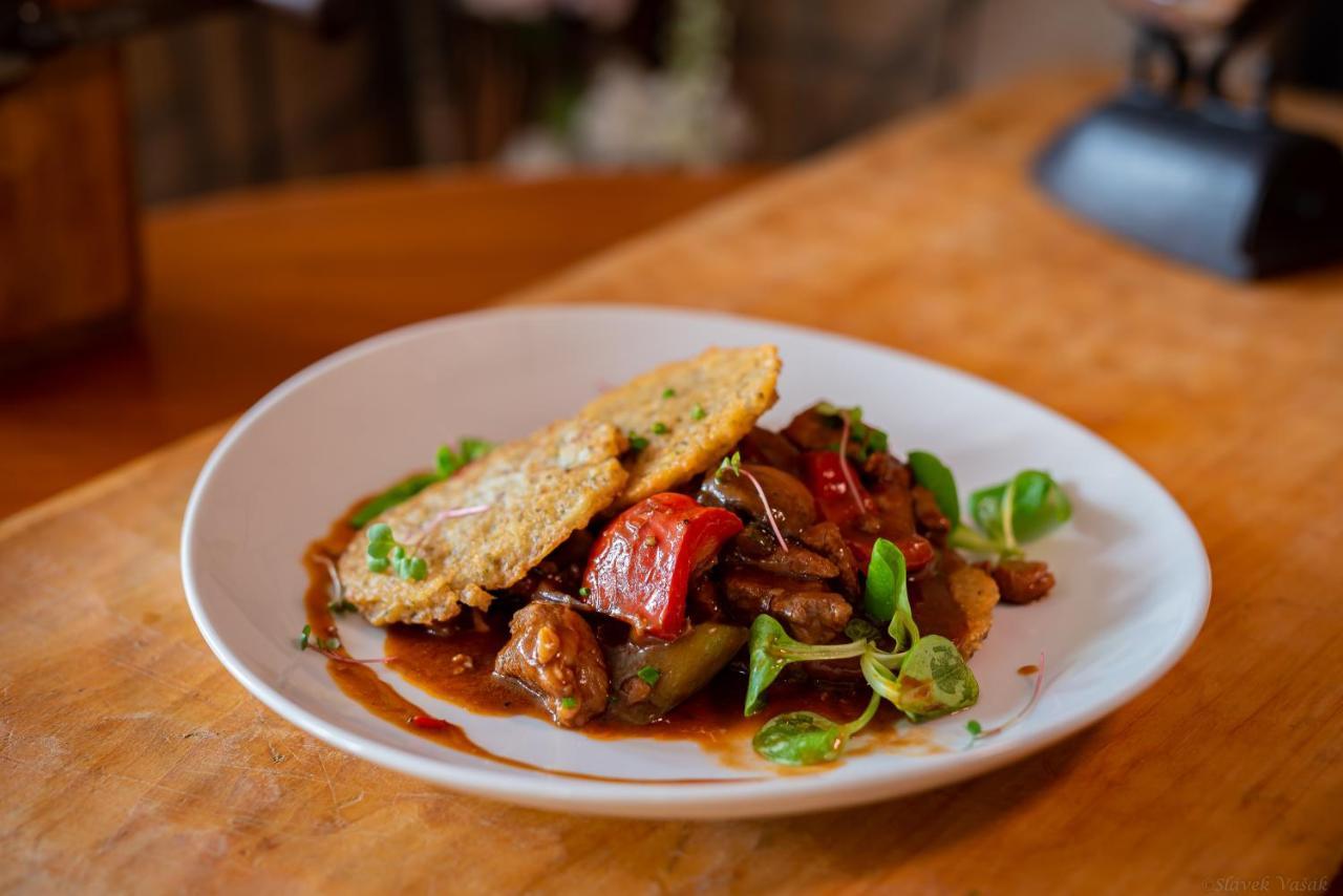 Penzion A Restaurace Stare Casy Horni Becva Ngoại thất bức ảnh