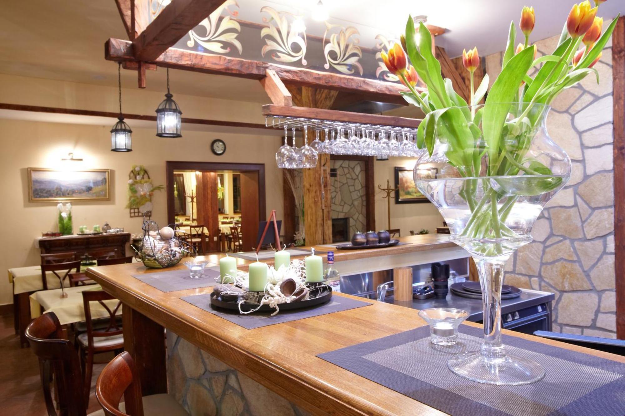 Penzion A Restaurace Stare Casy Horni Becva Ngoại thất bức ảnh
